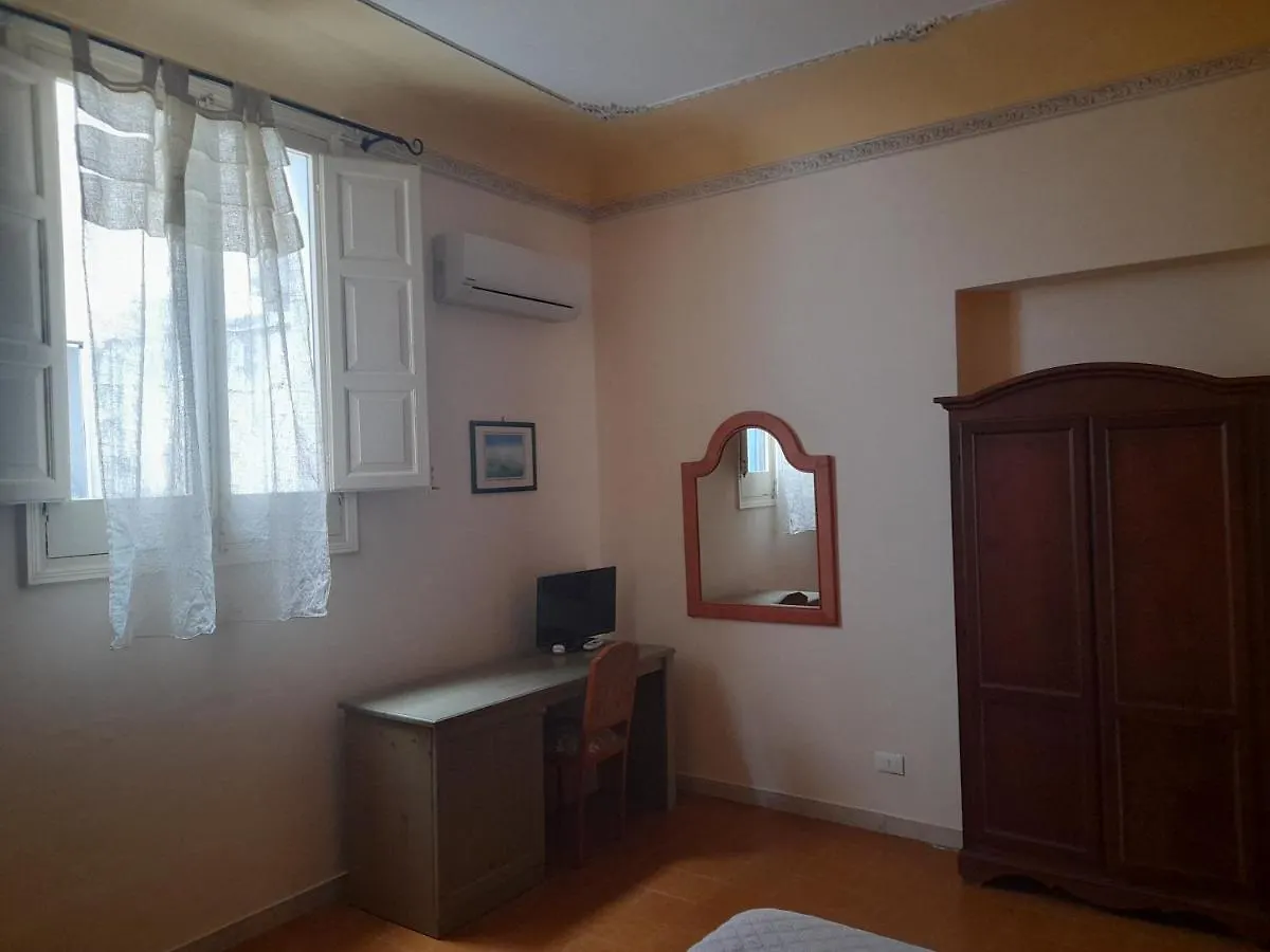M&D Appartamenti Trapani 0*,